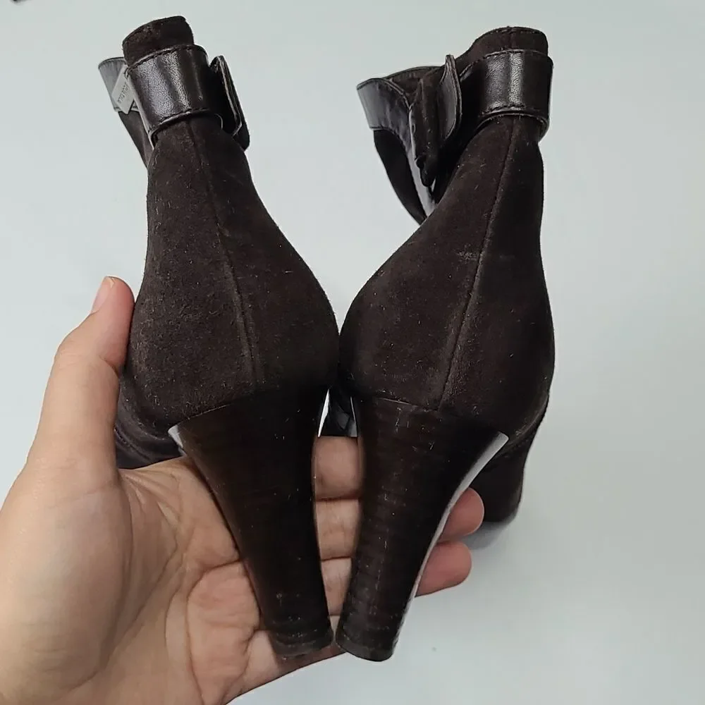 Aquatalia Boots Womens Size 9.5 Brown Suede‎ Ankle Booties High Heel Zip Up